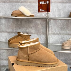 UGG Classic Snow Boots
